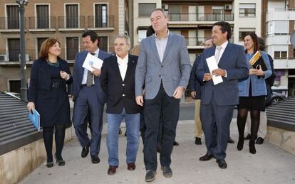 Alfonso Rus (tercero por la izquierda), con Alberto Fabra y otros dirigentes del PP en Valencia en 2014. 