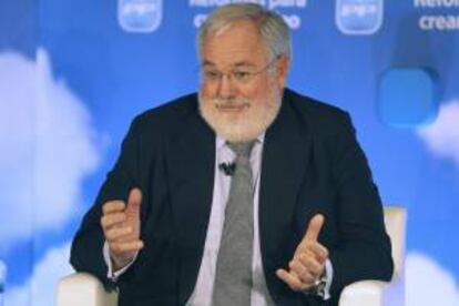El ministro de Medio Ambiente, Miguel Arias Cañete, durante la XIX Interparlamentaria del PP que se celebra en Salamanca.