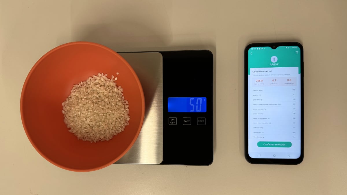 Prueba con la báscula de cocina inteligente de Smartia y su app Ailink.