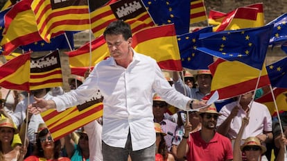 Manuel Valls at a pro-unity event in Palma de Mallorca.