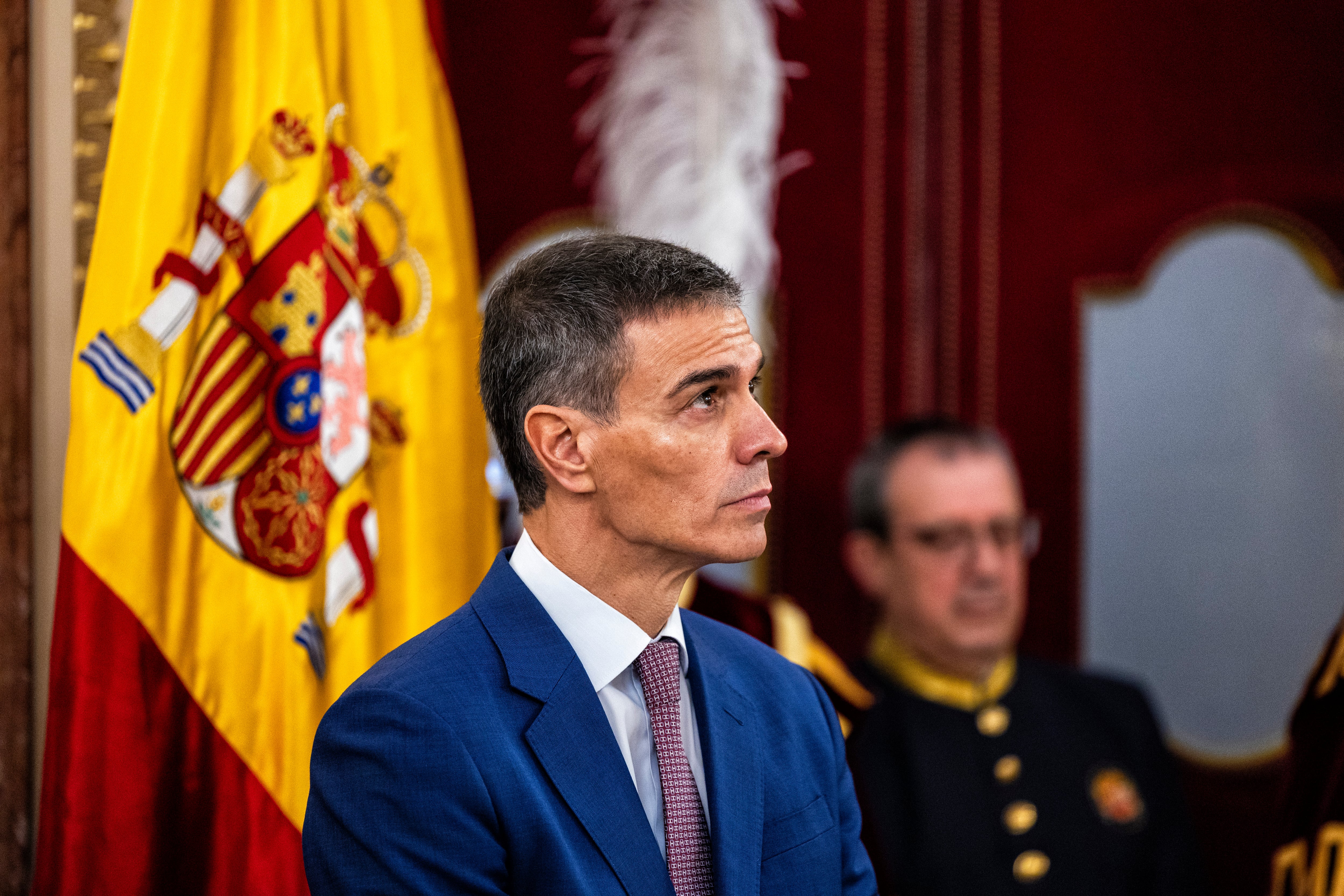 Sánchez se aferra a la sanidad para salir de la última crisis del PSOE