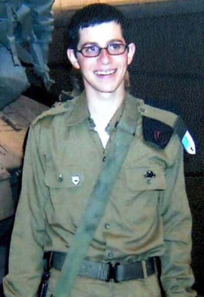 Gilad Shalit, el soldado israelí capturado por militares palestinos que provocó el ataque a la franja y la ciudad de Gaza por parte del ejército israelí.