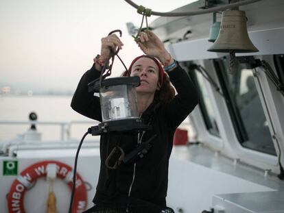 La tripulación del Rainbow Warrior, el barco emblema de Greenpeace