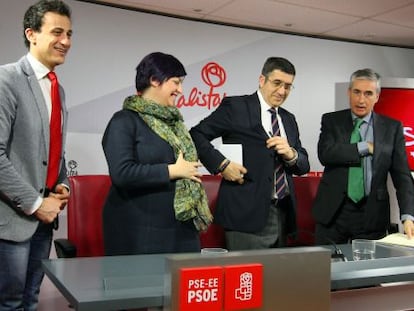 Ramón Jauregui y Patxi López en la presentación de las bases de la candidatura a las elecciones europeas