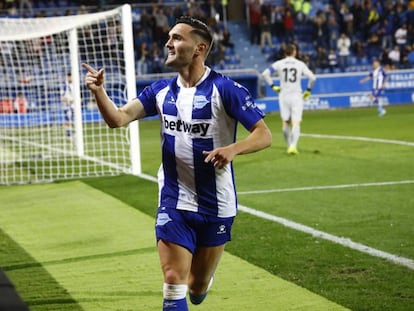 Lucas Pérez celebra su gol. 
 
 
