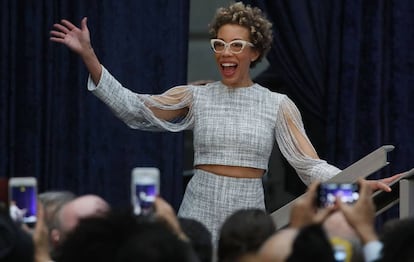 Amy Sherald en la presentación de los retratos de Barack y Michelle Obama el lunes en Washington