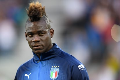 Mario Balotelli, antes de un amistoso con Arabia Saudí en 2018 con la selección italiana.