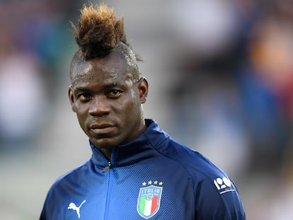 Mario Balotelli, antes de un amistoso con Arabia Saudí en 2018 con la selección italiana.