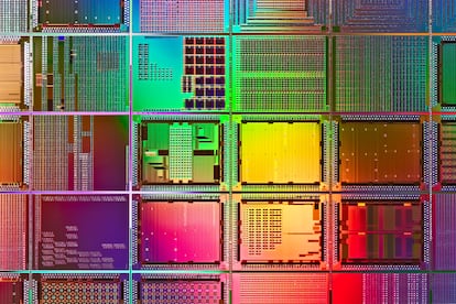 Plano microscópico de un microchip