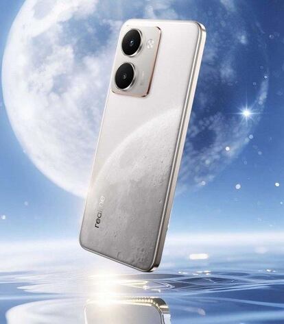 realme P3 teléfono Android con la luna de fondo