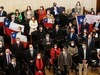 Chile: Constituyentes de derecha en el pleno de la Convención Constitucional