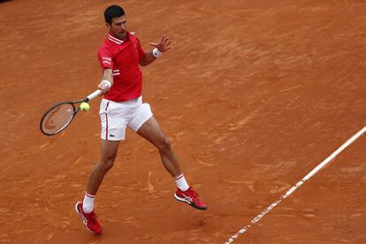 Novak Djokovic devuelve la bola a Nadal. Djokovic aseguró que el español es su "más grande rival" y que siempre está ilusionando cuando tiene que medirse con él.