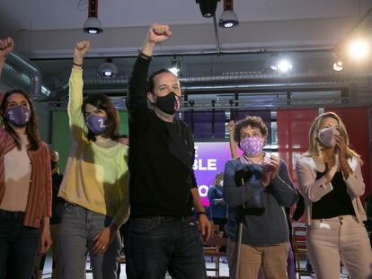 Desde la izquierda, Irene Montero, Isa Serra, Pablo Iglesias, Gloria Elizo y Yolanda Díaz, en un acto de Unidas Podemos.