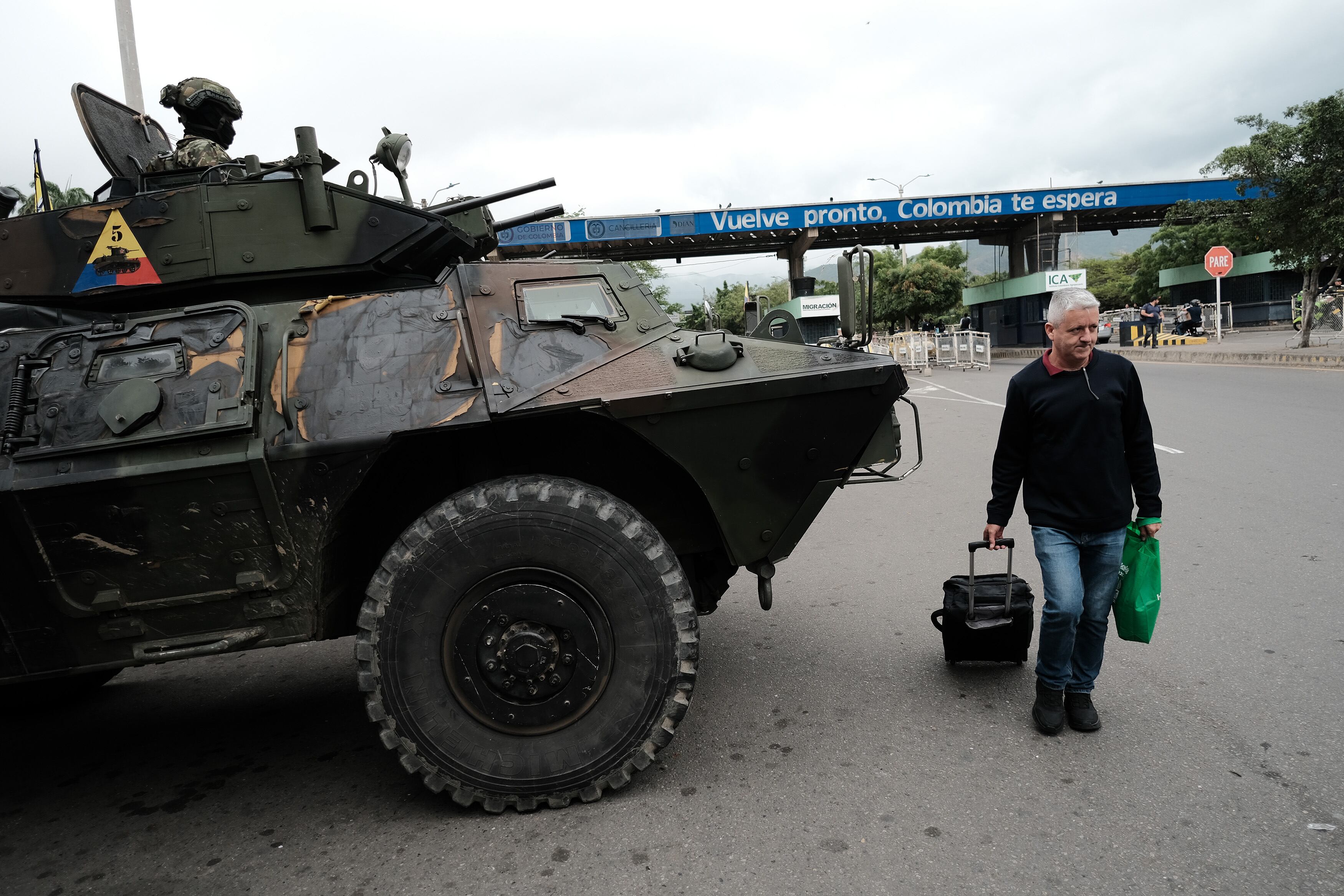 Gustavo Petro ordenó el despliegue de la Fuerza Pública en la frontera entre Colombia y Venezuela, en Cúcuta, este sábado.