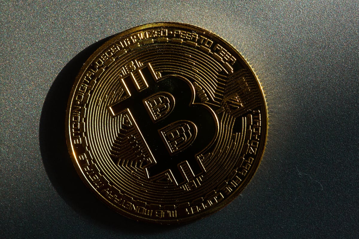 La demanda estructural se mantiene firme mientras bitcoin consolida  ganancias | Criptoactivos | Cinco Días