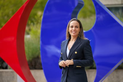 María Ruiz se incorpora el comité ejecutivo de Carrefour España como directora de servicios financieros. Inició su trayectoria profesional en Boston Consulting Group, desde donde se introdujo en el sector financiero en Banesto en el año 2004. Desde entonces, ha ocupado diversos puestos de responsabilidad en el grupo Santander. Junto a Ruiz, entra en el comité ejecutivo Justyna Torres-Lepetit, como directora de ecommerce, y Javier Mallo, como director de IT.