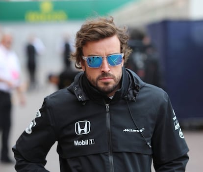 A la novena carrera del Mundial de 2015, Alonso llegaba sin haber obtenido ni un solo punto y el panorama en los entrenamientos previos no hacían presagiar un gran cambio en el Gran Premio de Gran Bretaña, ya que el piloto de McLaren salía de la 17ª posición. Finalmente, el español consiguió arañar un punto, el primero del año.