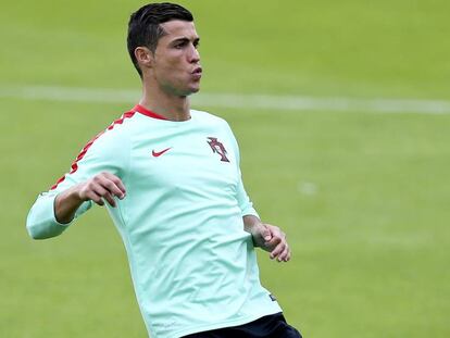 Cristiano Ronaldo, durante un entrenamiento con Portugal.