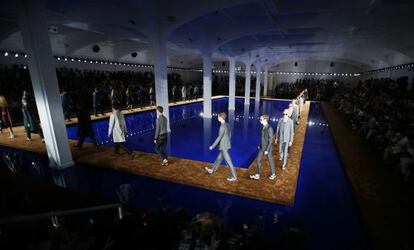 Desfile de la colección de Prada primavera-verano 2015.