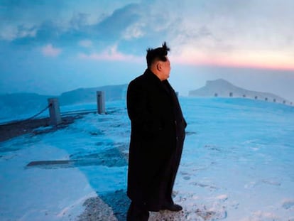 El dictador Kim Jong-Un en la cima del Paektu