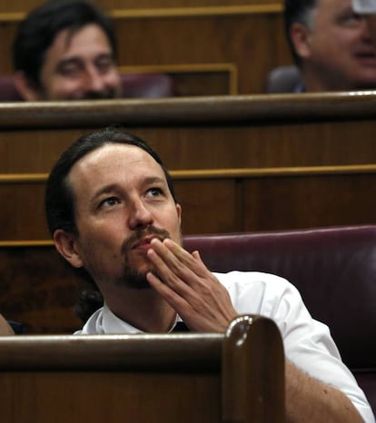 El líder de Podemos, Pablo Iglesias, al inicio de la segunda jornada del debate de la moción de censura en el Congreso, el 14 de junio de 2017.