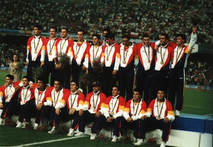 1992. Campeones olímpicos en Camp Nou.