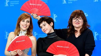 Da esq. para a dir., Natalia de Molina, Greta Fernández e Isabel Coixet na Berlinale