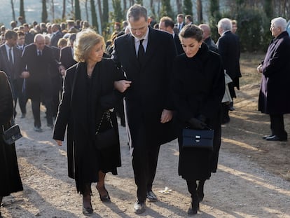 La reina emérita Sofia, el rey Felipe VI y la reina Letizia.