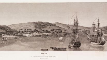 INDONESIA - JUNE 30:  Aquatint by Pillement and Nee after Lesueur, of the town and fort at Kupang, now part of Indonesia. Illustration from part of �Voyage de decouvertes aux terres Australes, execute par ordre de S M l'empereur et roi�, compiled by naturalist Francois Peron (1775-1810) and published in Paris in 1815. The book, in English �Voyage of discovery to the Southern lands undertaken by order of his majesty the emperor and king�, is an account of the French cartographic survey expedition to Australia, 1800-1804, led by Thomas Nicolas Baudin (1754-1803), on which Peron served as one of the scientific team.  (Photo by SSPL/Getty Images)