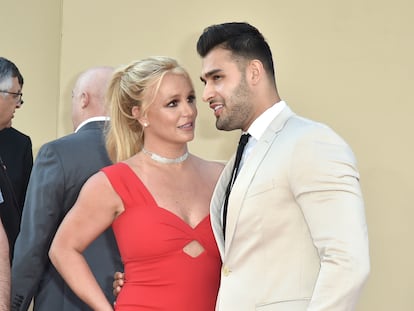 Britney Spears y Sam Asghari, en la 'premiere' en Los Ángeles de 'Érase una vez en... Hollywood', el 22 de julio de 2019.