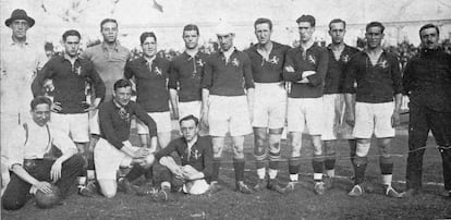 Equipo español que perdió contra Bélgica en los Juegos Olímpicos de Amberes en 1920.
