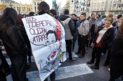 Manifestación de protesta por las cargas policiales, en febrero de 2012