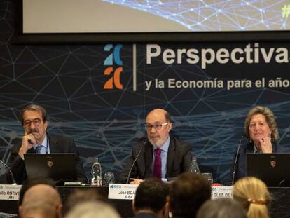 Emilio Ontiveros, presidente de Afi; José Boada, presidente de Pelayo; Pilar González de Frutos, presidenta de Unespa; y José Antonio Alvarez, director general de Icea.