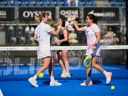 Ariana Sánchez y Paula Josemaría padel