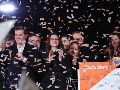 In&eacute;s Arrimadas celebra su victoria en las elecciones.