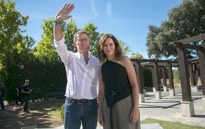 Alberto Nuñez Feijóo  junto a la presidenta de la Comunidad de Madrid, Isabel Díaz Ayuso durante la inauguración del inicio del curso político del Partido Popular, en Villalba (Madrid).