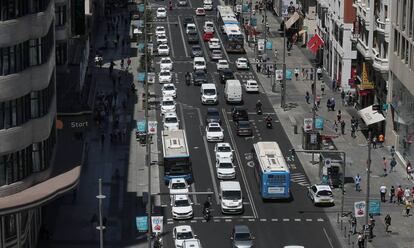 Circulación en la Gran Vía de Madrid antes del estado de alarma.