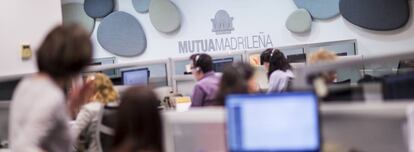 Centro de atención telefónica al cliente de Mutua Madrileña.