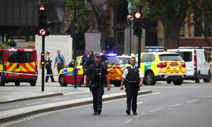 Zona acordonada por la policía en la proximidades del Parlamento.