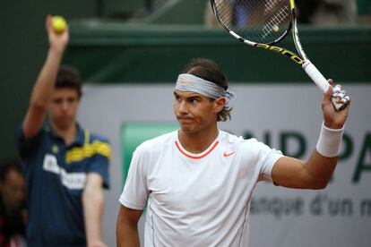 Nadal, en el calentamiento del partido contra Klizan.