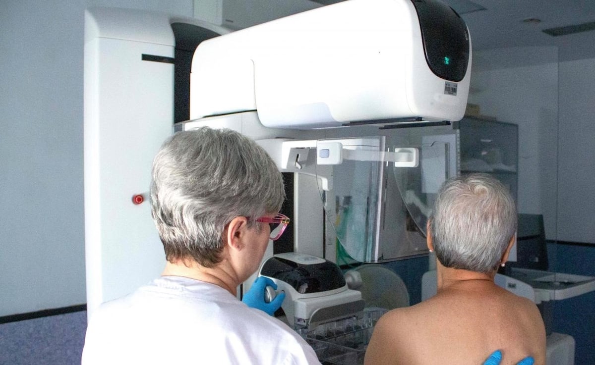 Las mujeres afectadas por cáncer de mama denunciarán al Gobierno andaluz por el escándalo de los cribados