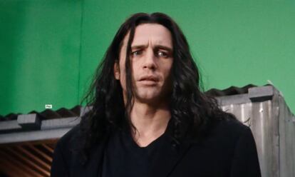 James Franco es un gamberro al que, a veces, le gusta ponerse serio. Ahora, con 'The Disaster Artist' (2017), que se estrena en diciembre, ha encontrado el papel de su vida. Interpreta a Tommy Wiseau, uno de los peores directores de la historia, cuya película 'The Room' es un icono del cine cutre y las sesiones gamberras con amigos.