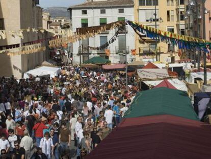 Aspecto de la Feria de Tots Sants, en Cocentaina (Alicante)