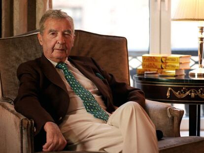 Dick Francis, en 2000 en Nueva York