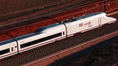 Imagen de archivo de un tren AVE de Renfe.