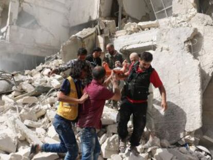 Forças de Assad bombardearam bairros rebeldes depois do fracasso da diplomacia