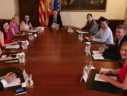 El Consell de la Generalitat, presidido por Ximo Puig, en su primera reuni&oacute;n. 