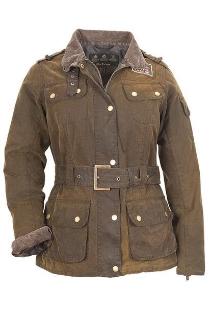 En Barbour puedes encontrar esta chaqueta verde militar (679 euros).