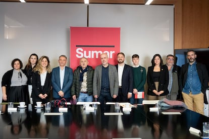 Representantes del grupo parlamentario de Sumar se reúnen con los líderes de UGT y CC OO, Pepe Álvarez y Unai Sordo, este miércoles en Madrid, en una foto proporcionada por la formación de Yolanda Díaz.