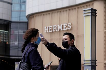 Una tienda de Hermès en Wuhan.